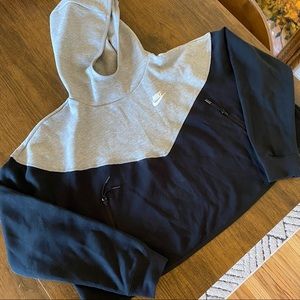Nike Cropped Hoodie
